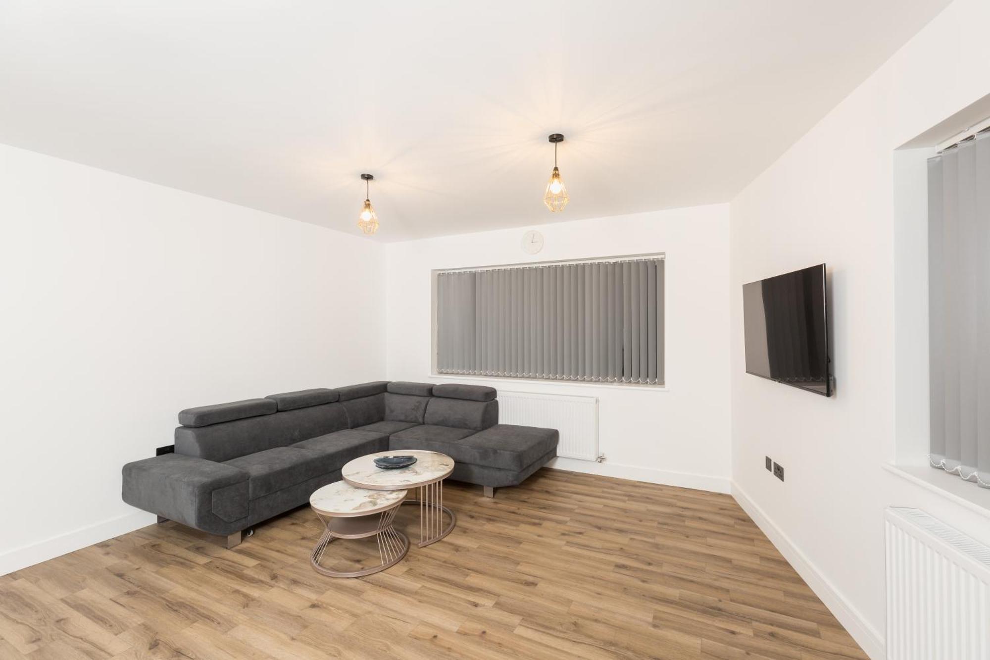 The Suites Inn Hotel Birmingham Merry Hill بريرلي هيل المظهر الخارجي الصورة