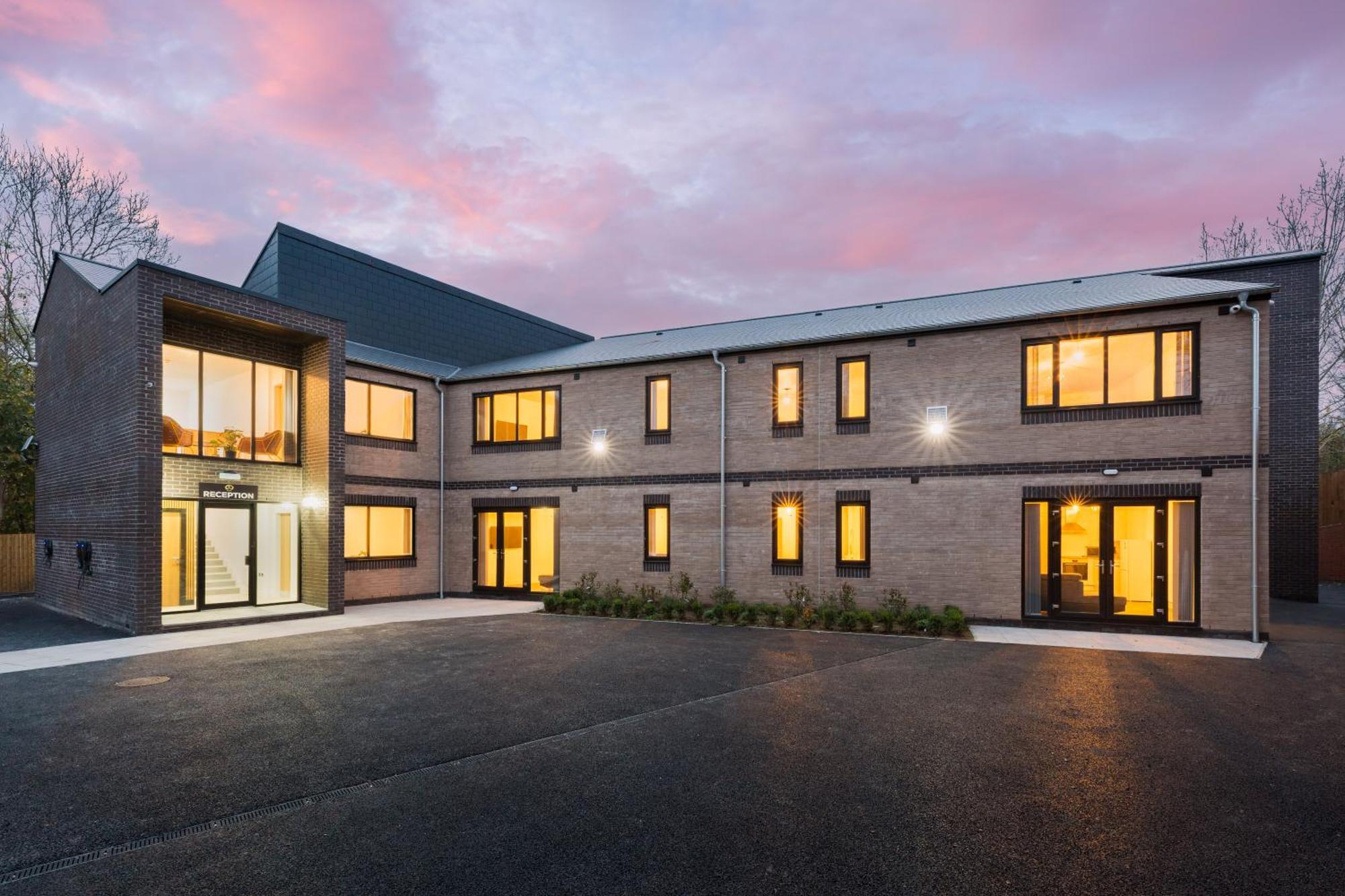 The Suites Inn Hotel Birmingham Merry Hill بريرلي هيل المظهر الخارجي الصورة