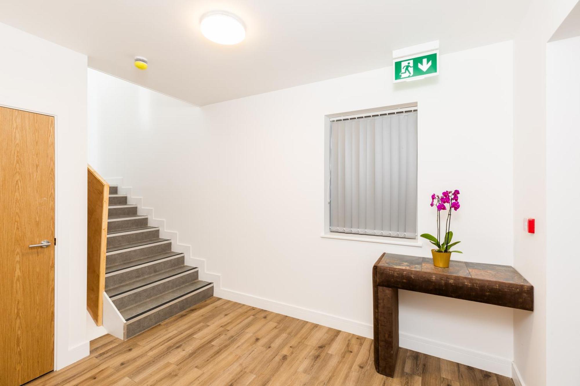 The Suites Inn Hotel Birmingham Merry Hill بريرلي هيل المظهر الخارجي الصورة